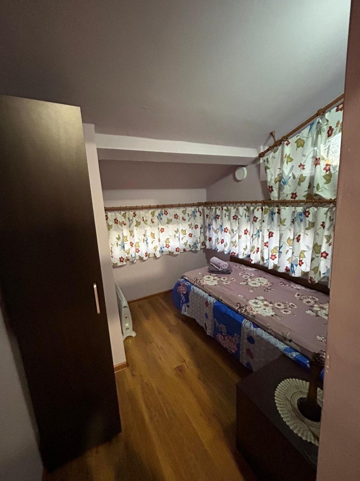 Holiday home трапезица с безплатен паркинг двор и веранди Veliko Tarnovo