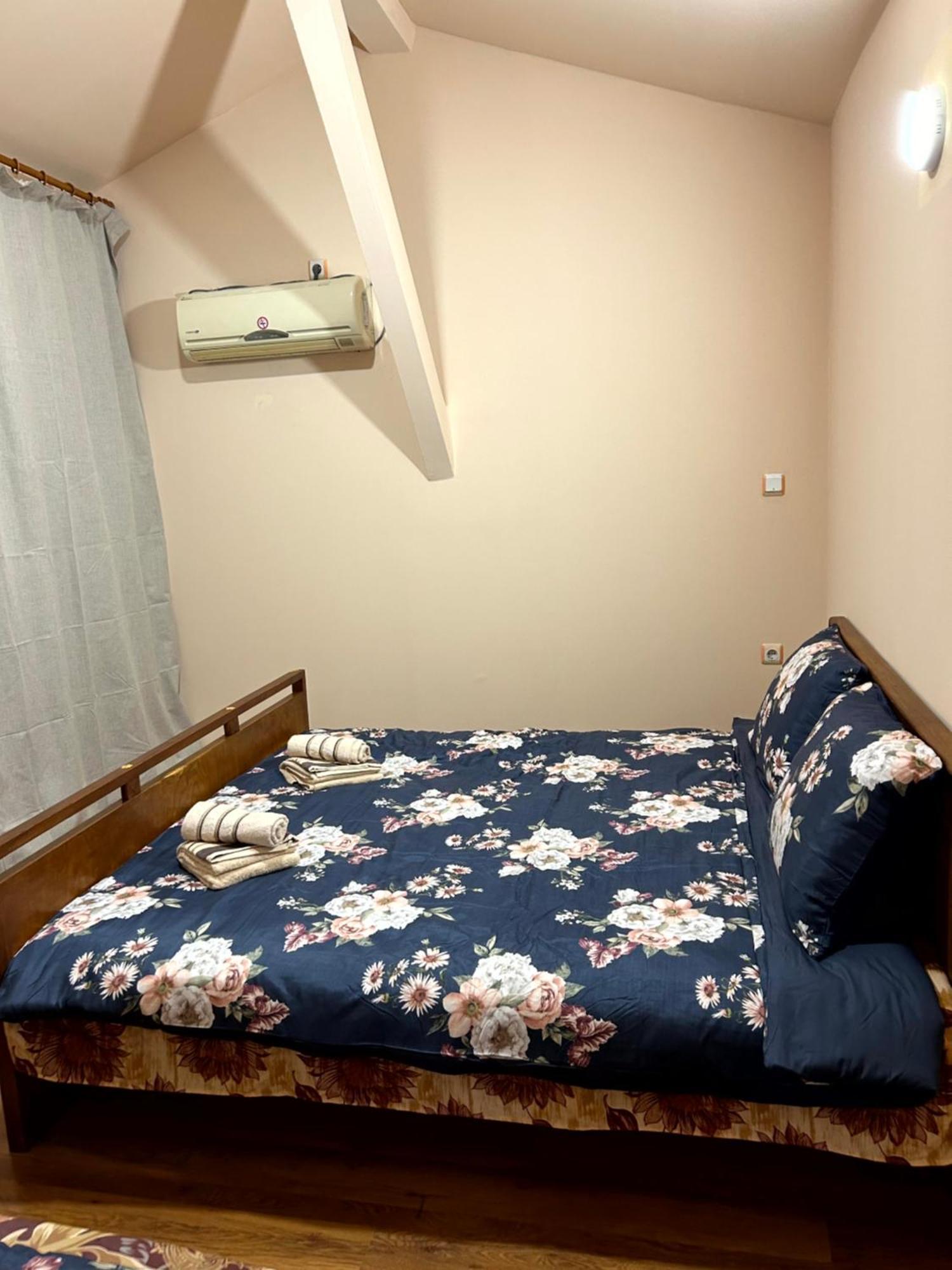 Holiday home трапезица с безплатен паркинг двор и веранди Veliko Tarnovo