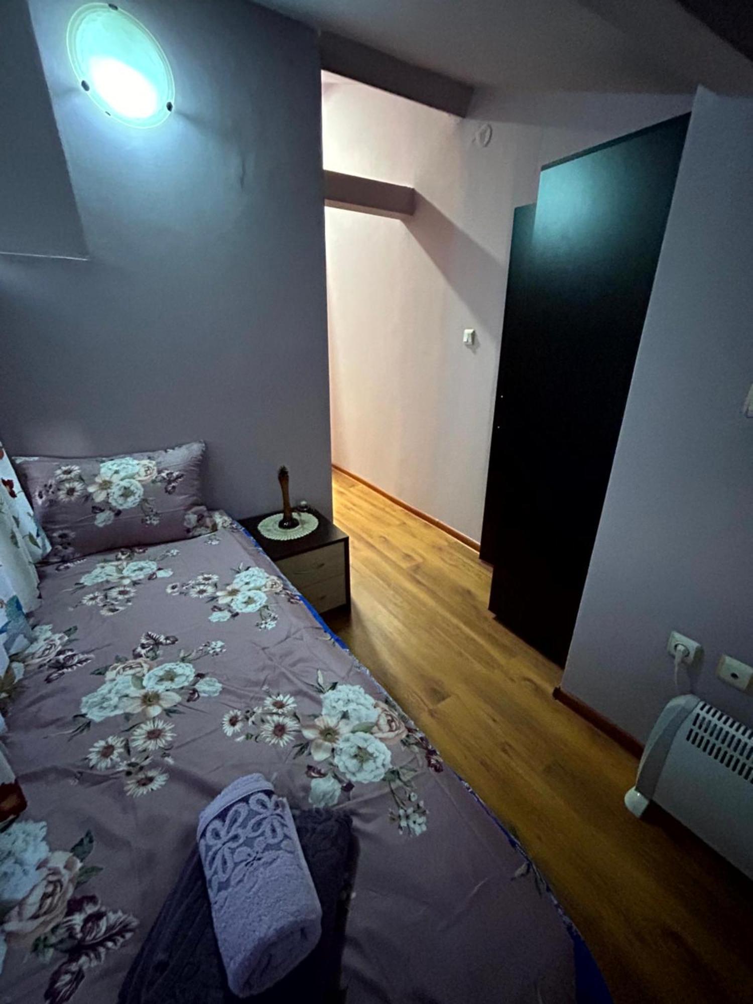 Holiday home трапезица с безплатен паркинг двор и веранди Veliko Tarnovo