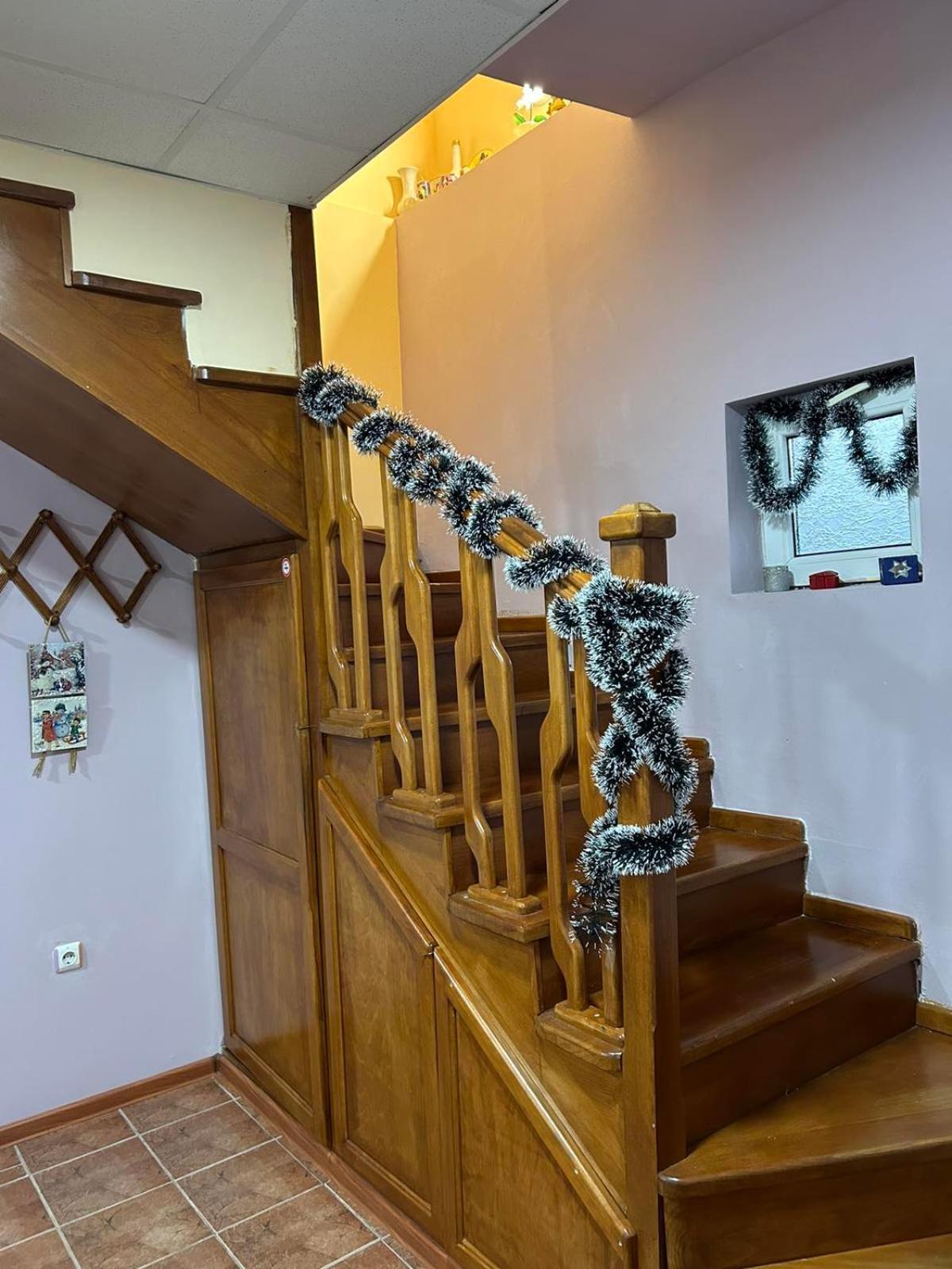 трапезица с безплатен паркинг двор и веранди Veliko Tarnovo