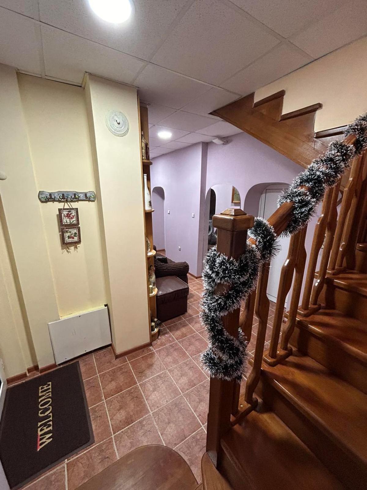 Holiday home трапезица с безплатен паркинг двор и веранди
