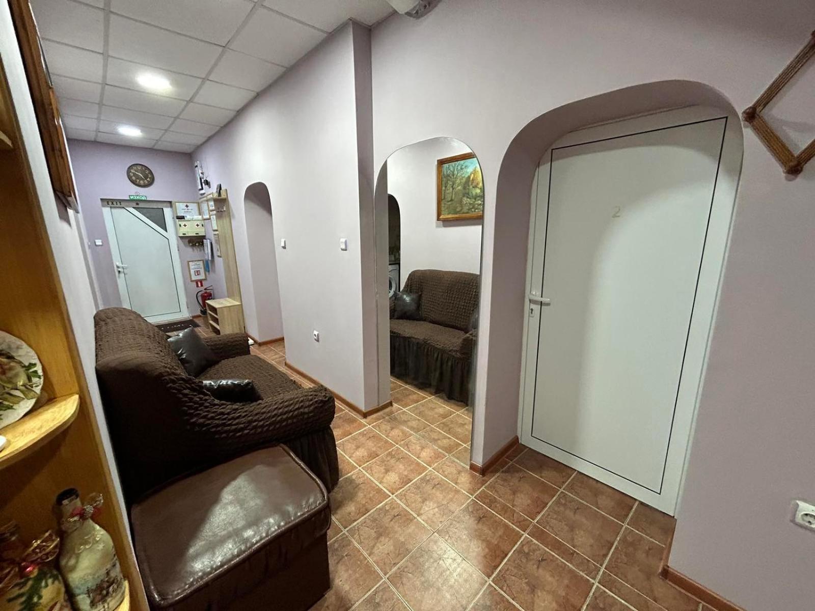 трапезица с безплатен паркинг двор и веранди Holiday home